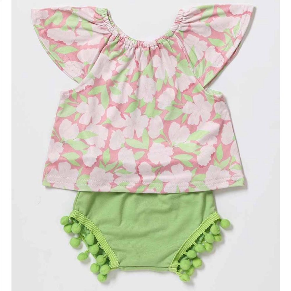 pom pom baby shorts set